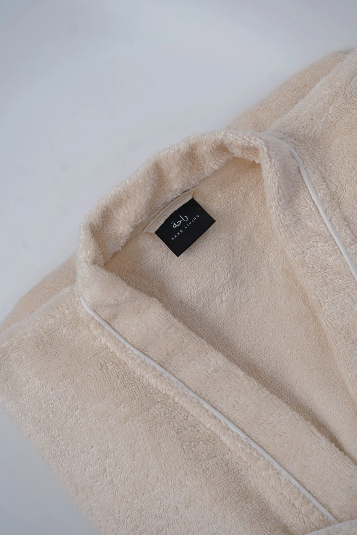 763A6AE6-01F8-441C-B4D3-CD21676E0B03_1_105_c